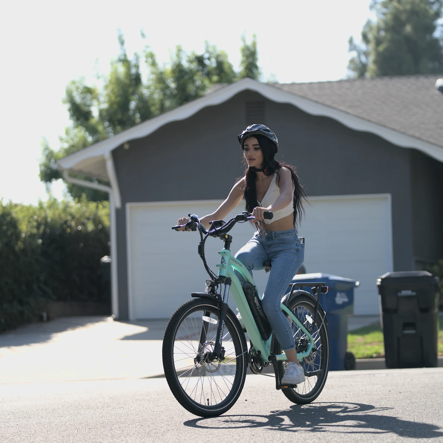The Advantages And Disadvantages Of Riding An Electric Bicycle